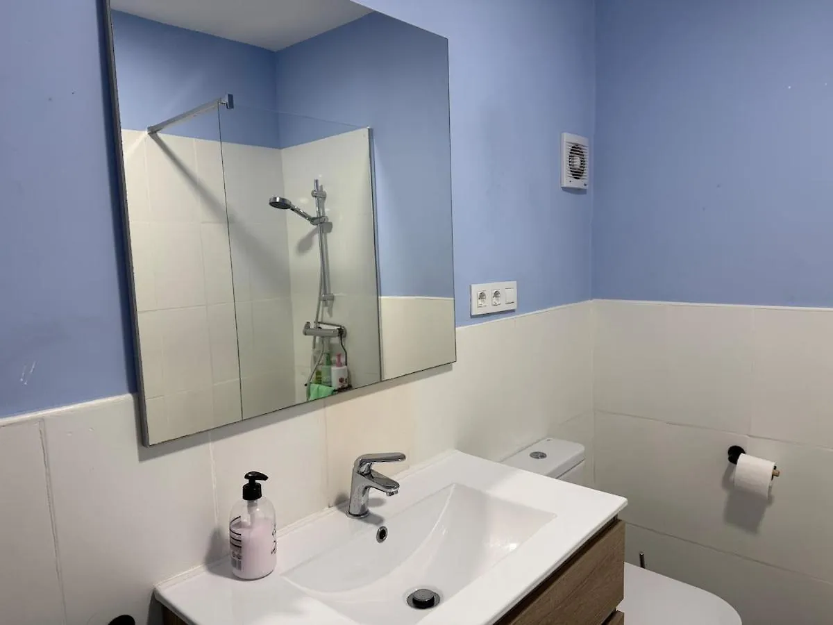 Centrally Located M, Bright And Sunny Apartment With Terrace And Pool Views Playa de las Américas